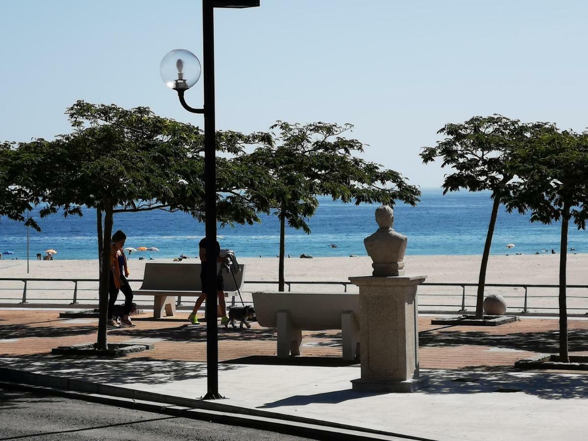 Duplex Tres Dormitorios Playa A Rapadoira Foz Buitenkant foto